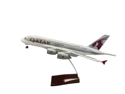 37CM Airplane Model Qatar Airways Airbus 380 1/200 Aircraft Models for Collections and Display Pilot Gift