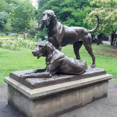 Outdoor Bronze Animal Sculptures Garden Life Size Dog Statues for Home Decoration