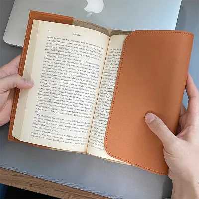 Factory Wholesale Customize Leather Book Cover Gift Set Waterproof Scratch-Proof Notebook Case Protector Book Cover