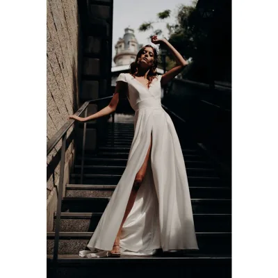 European and American Sexy V-neck Backless Slit Long Skirt Beach Vacation Beach Skirt White Formal Dress Super fairy