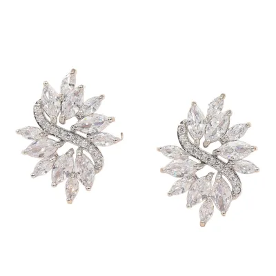 Advanced Feeling Super Flash French Zircon Stick Earrings Copper Personality Niche Light Luxury Retro Fairy Temperament New Tide