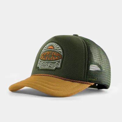 Customized USA Country Middle Profile Foam Trucker Cap with Embroidery Woven Patch High Crown Rope 5 Panel Cap for Spring Sports