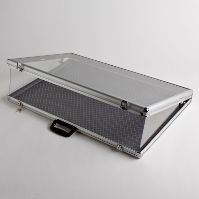 24 W X 20 D X 3 H Inches Display showcase Portable showcase Carrying case