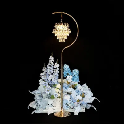 Wholesale Luxury Crystal Roadlights for Wedding Party Decor Romantic Glass Floor Lamps with AC LED Light Source