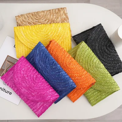 Fashion Women Colorful Small Wheat Straw Clutch Bags for Spring Summer Autumn Winter Seasons