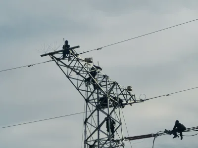 High Intensity ICAO HIOL Obstruction Light with GSM Monitoring and GPS Synchronization
