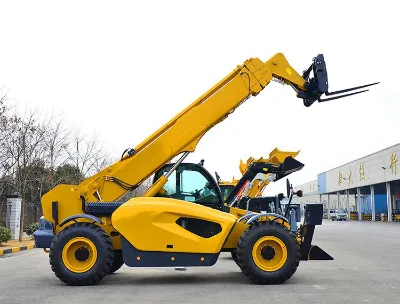 4.5T Rated Load 16.7m Lifting Height XC6-4517K Telehandler 5000mm Turning Radius for Material Handling