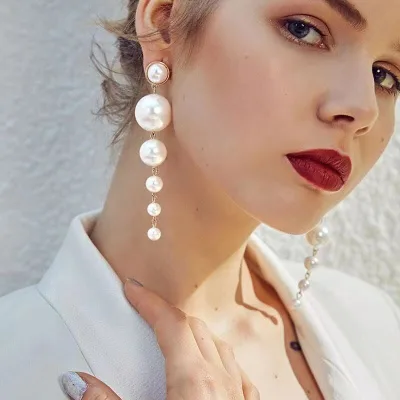 Hot Selling Korean Fine Personality Jewelry Women's Long Pearl Earrings Metal Accessories for Girls
