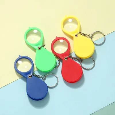 Wholesale Multi-functional Portable Mini Folding Reading Magnifier High-definition Plastic Magnifying Glass Keychain Magnifier