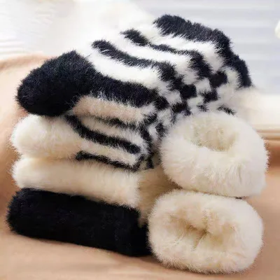 Black White Striped Women's Fluffy Socks Autumn Winter Thickened Warm Mid-Calf Socks