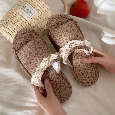 Wholesale Home slippers with Retro Floral Patterns and All-season Cotton slippers As Gifts