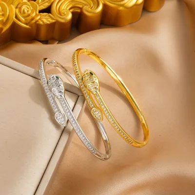 Wholesale Luxury 18K Gold Plated CZ Open Animal Snake Bracelet Bangle for Women Gift