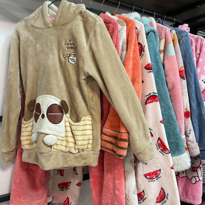 Fashionable Used Clothes Pajamas Used Luxury Clothes