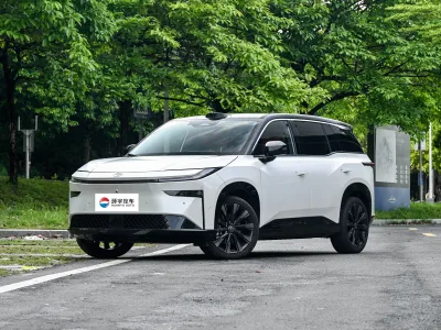 Toyota BZ3X 2025 LHD with 58.37kWh LFP Battery NEDC 415km Range 6kW V2L Fast Charging Ow-consumption Family Electric SUV