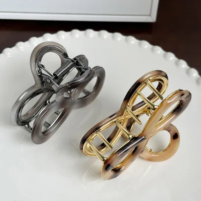 YT Wholesale 7.5cm Medium Acetate Bow Knot Hair Claw Clips Simple Design Eco-Friendly Daily Use Shark Claw Hair Accessories for