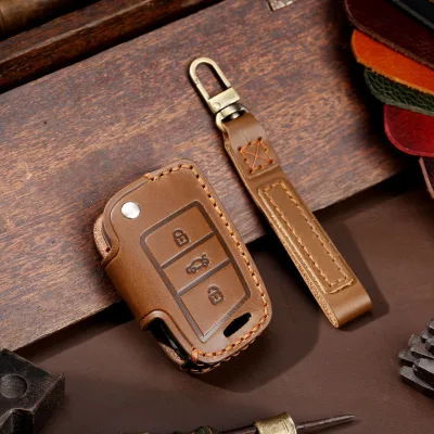 The genuine leather key case is specially designed for folding and protecting car key cases in genuine leather