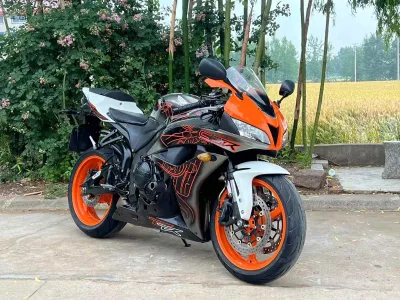 Hondaa CBR600RR Used Gasoline Sport Motorcycle 600cc Inline Four Race Bike Low Mileage Wholesale Global Export
