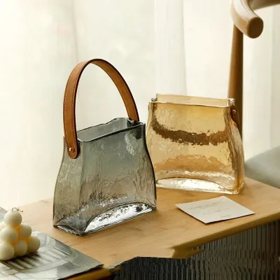 Simple Transparent Creative Fresh Flowers Display Glass Handbag Bag Design Glass Vase for Tabletop Arrangement Living Room