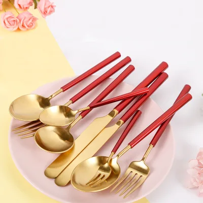High Quality 304 Stainless Steel Steak Knife and Fork Set Dessert Plate Comfortable Handle for Dinner Weddings or Parties