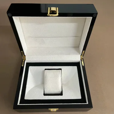 High End Polished Black Wood Watch Packaging Box Flip Top Gold Lock Watch Display Case Soft Velvet Interior Brand Watch Gift Box