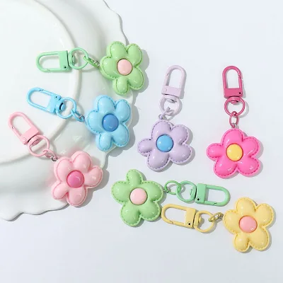 Sweet Glossy Five Petal Flower Plastic Safe Keychain Color Matching Carabiner Key Pendant Bag Ornament