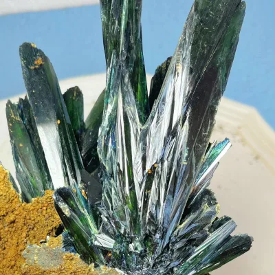 Wholesale Natural Crystal Mineral Flower Shape Vivianite Cluster Rough Sparkle Vivianite Mineral Specimen