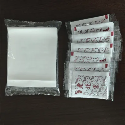 Chinese Factory OEM Herbal Foot Patches with Mugwort Bamboo Vinegar Pearl Protein & Platycodon All Natural Adhesive CE Certified