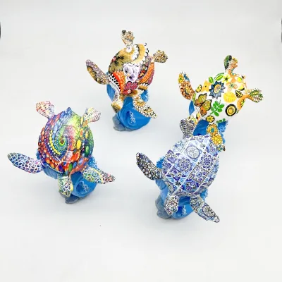 Anime Animal Theme Resin Turtle Ornament Figurines Painted Mold Souvenirs Art for Home Decor or Business Gifts Model Pattern