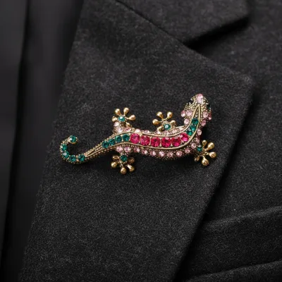 New Retro Brooch Creative Colorful Alloy Crystal Lizard Brooch for Women Men Fashion Gold Plated Rhinestone Animal Brooch Pins