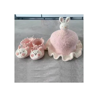 Factory Wholesale Milk Cotton Material Yarns Cute Mini Bunny on the Hat Hand Crochet Kids Hats As Baby Gifts