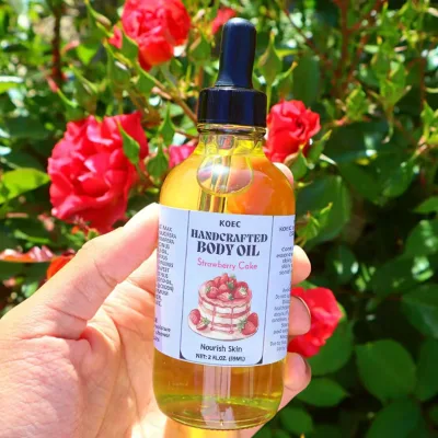 Private Label Strawberry Cake Handcrafted Body Oil for Women Herbal Extract Daily Moisturizing Nourishing Full Body Massage Oil