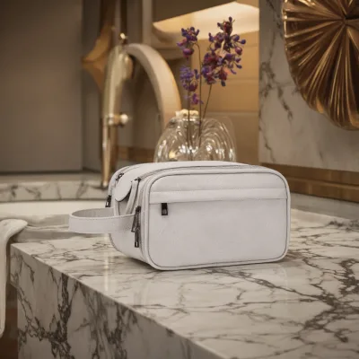 High Quality Custom PU Leather Cosmetic Bag Vintage Style Travel Toiletry Bag Portable Big Makeup Bag