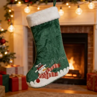 Cute Christmas Crew Socks in Soft 100% Polyester with Festive Holiday Patterns for OEM Custom logo Printing Wholesale Gifting