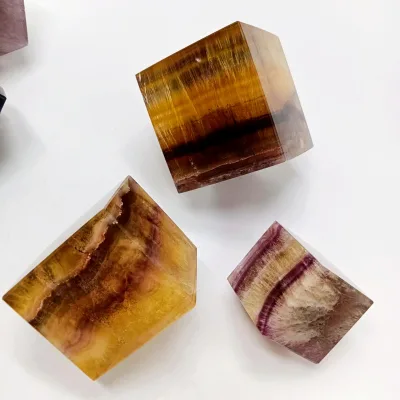 Wholesale Natural Rock Crystal Cube Rainbow Fluorite Stone Healing Quartz Square Shape Crystal Stone