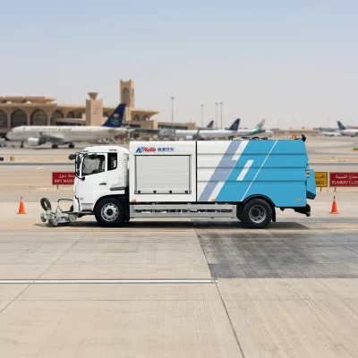 Haide Airport Runway Asphalt Pavement Municipal Road Marking Line Cleaning Truck Engine Gear Pump for Asphalt Rubber Removal