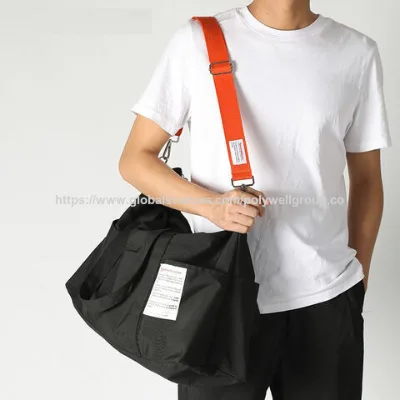 Fashionable and casual large-capacity travel bag, water-repellent nylon, wear-resistant one-shoulder crossbody travel storage bag