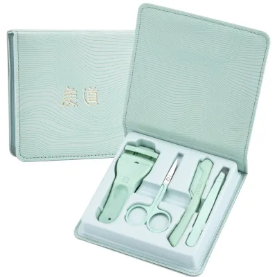 New Leather Case Customized 4pcs Beauty Tools Set Makeup Eyebrow Tweezers Scissors Set With Plastic Eyealsh Curler