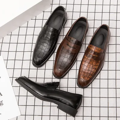Men's Pointed-toe Leather Shoes British Casual Oversized Retro Dress Shoes 5861