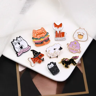 Popular Creative Cartoon Brooch Niche Design Instagram Halloween Series Fish Kitten cat Metal Badge Cc Brooch
