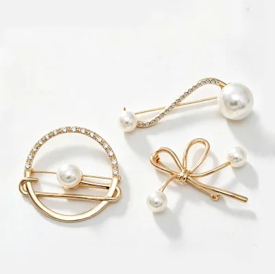 Vintage Gold Pearl Rhinestone Zinc Alloy Eco-Friendly Brooch Safety Pin Lapel Shawl Cardigan Clip for Suit Cheongsam Accessories