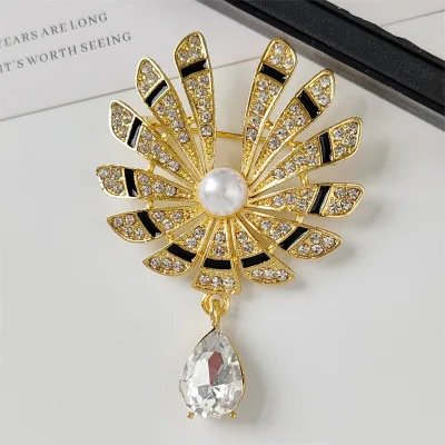 New Arrival Rhinestone Flower Brooch Anti-exposure Neckline Decoration Fashionable Temperament Fixed Pin Brooches