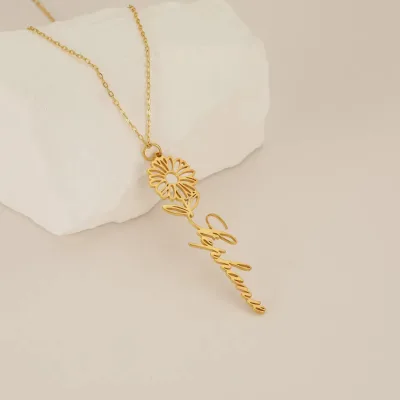 Women's Light Luxury Chain Necklace Personalized Birth Month Flower Gold Plated for Valentine's Day Commemorative Gift