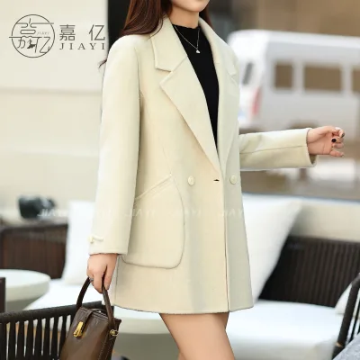 Elegant Women's Winter Quilted Wool Coat with Cashmere Closure Logo Decoration Ground Color New Collection