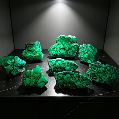 Wholesale Natural Stone Polished Slabs Banded Pattern Malachite Crystal Slice for Specimen Decor