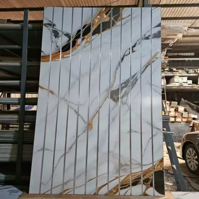 Shiny Mirrored Slatwall Panel with Aluminum Insert Wooden Slats Slat Wall Panel for Store Shop