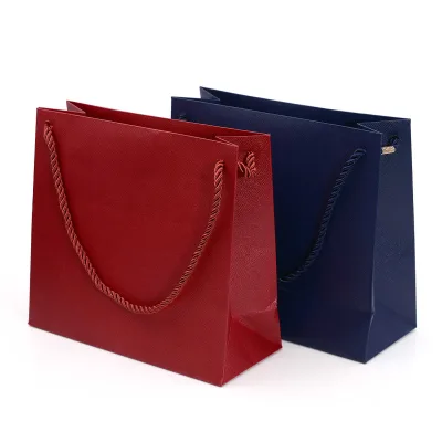 Customizable Logo 3-Strand Thickened High-Grade Recyclable Cardboard Paper Jewelry Bag with Magnetic Closure for Promotions