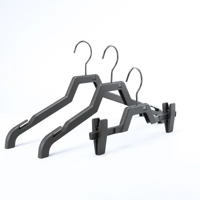 Wholesale Custom logo Non slip Clothing Hangers Coat Plastic Clothes Hanger