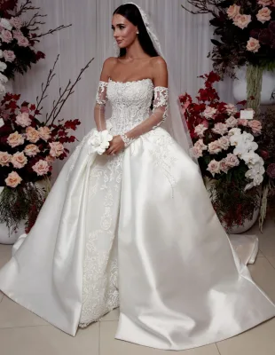 Gorgeous Appliques Lace Wedding Dresses White Satin Strapless Floor Length Royal Train Luxury Ball Bridal Gown