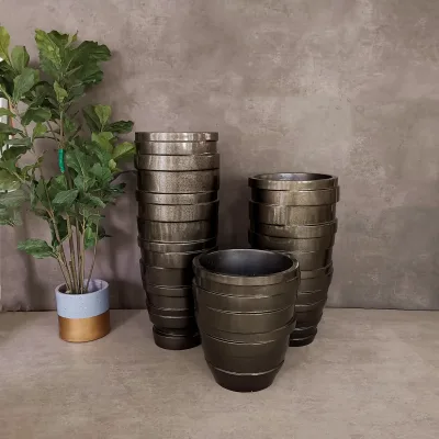 535 Irregular Artistic Fiberglass Flower Pots Stylish Artificial Planter Lightweight Durable Eco-Friendly UV Resistant Garden