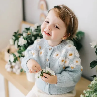Wholesale Logo Customized Kids Sweater Solid Color Daisy Embroidery Round Neck Long Sleeved Cardigan for Girls